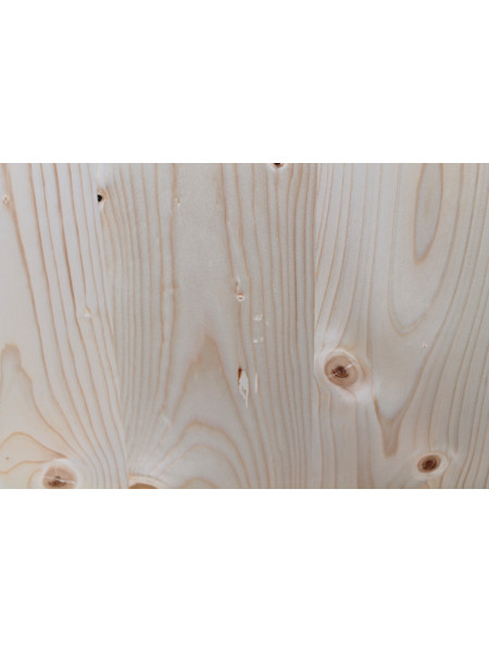 Detail der lackierten Tischplatte Holz 70: Maserung und Astung und schon mal gespachtelte Stellen